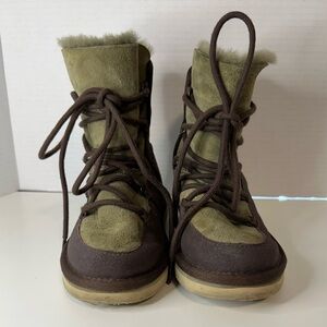 UGG Lodge Leather Suede Boots •Youth Girl Size 13• Lace Up Shearling  Hiking